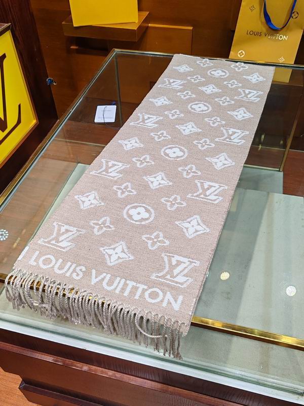 LV scarf 200X34cm E04